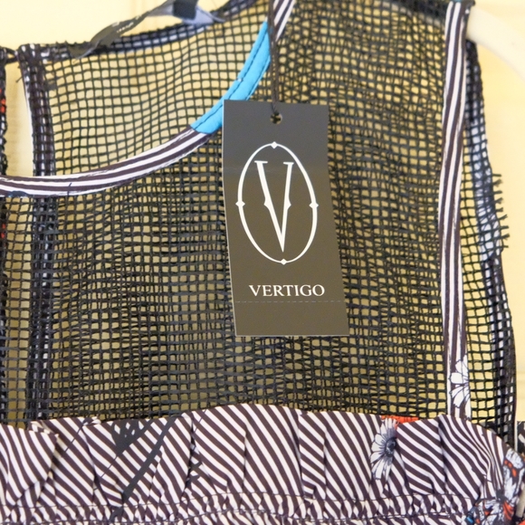 NWT Vertigo Women's Blouse (Large) - Picture 2 of 6